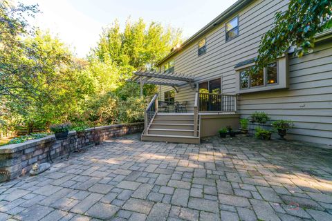Tiny photo for 832 interlaken Lane, Libertyville, IL 60048 (MLS # 12492933)