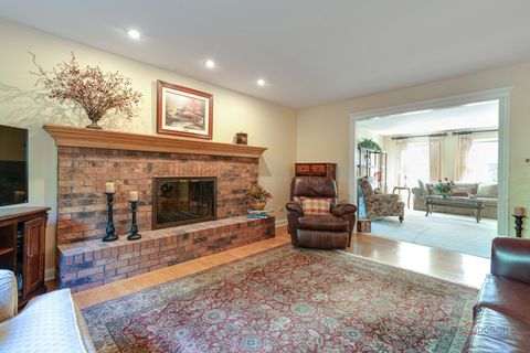 Tiny photo for 832 interlaken Lane, Libertyville, IL 60048 (MLS # 12492933)
