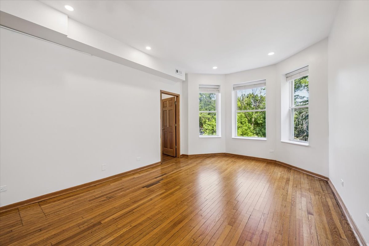 2751 W Logan Boulevard 2