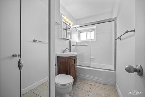 Tiny photo for 4960 N Marine Drive #1214, Chicago, IL 60640 (MLS # 12453725)