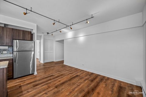Tiny photo for 4960 N Marine Drive #1214, Chicago, IL 60640 (MLS # 12453725)