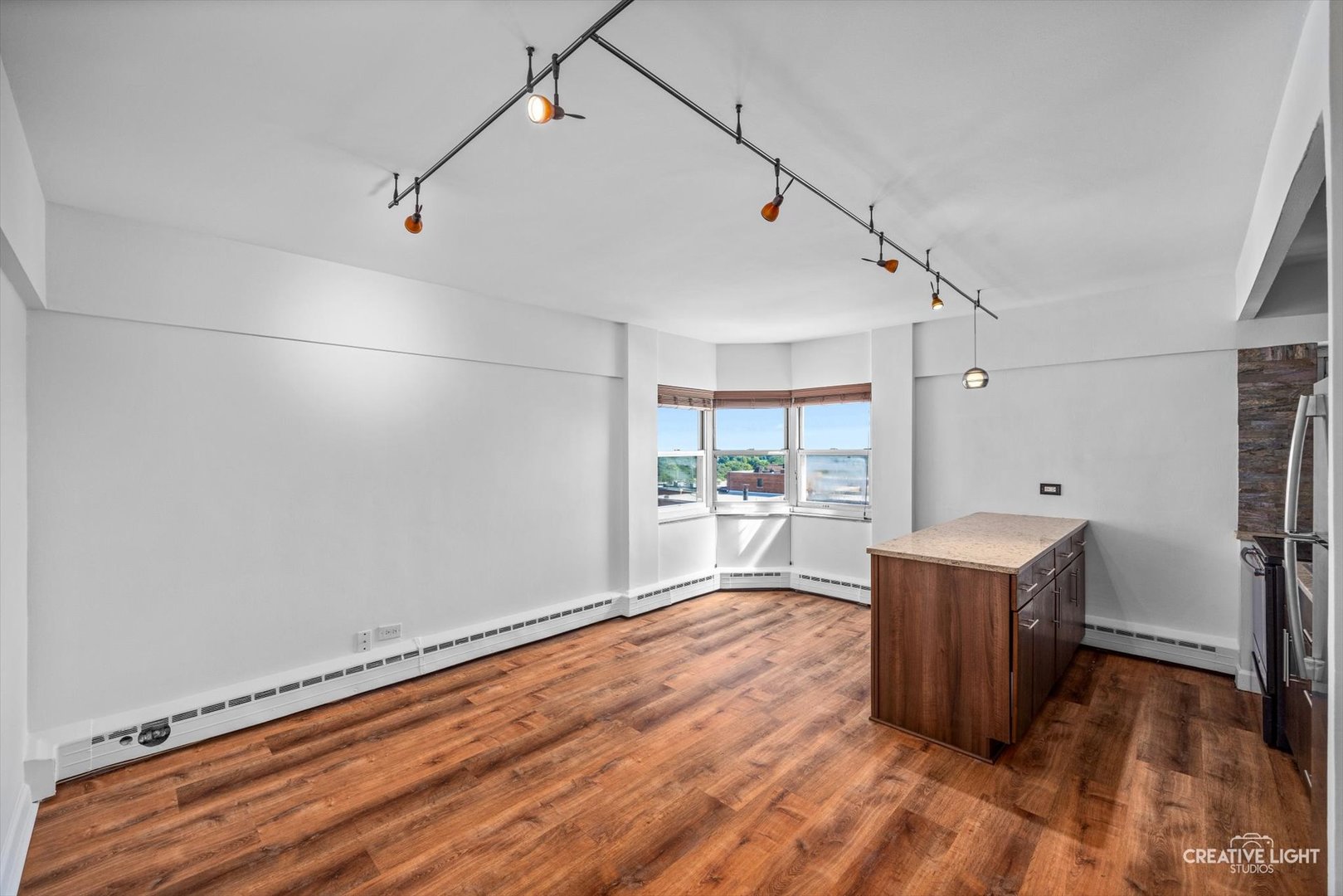 4960 N Marine Drive 1214
