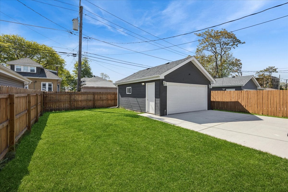 1112 S 3rd Avenue