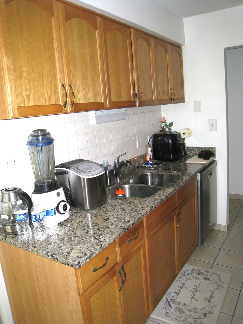 Schaumburg, Illinois 60193, United States, 2 Bedrooms Bedrooms, ,1 BathroomBathrooms,Residential,Active,230148