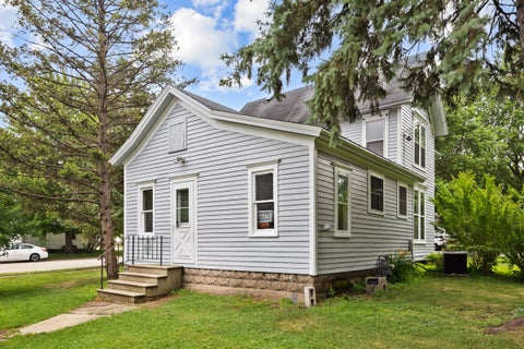 Tiny photo for 198 E. Jefferson Street, Hampshire, IL 60140 (MLS # 12609771)