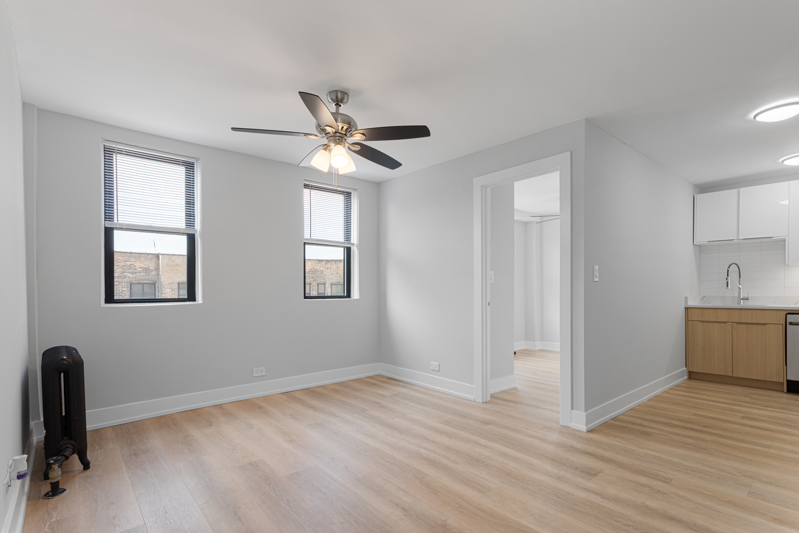 6026 N Winthrop Avenue 4G