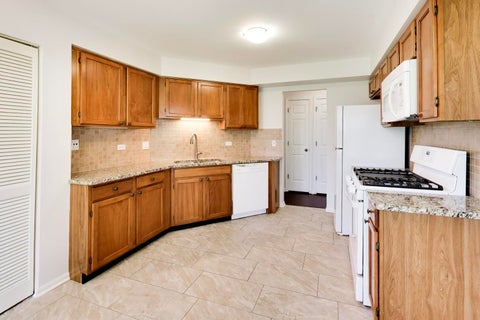 Tiny photo for 40 Willow Parkway #0, Buffalo Grove, IL 60089 (MLS # 12678838)