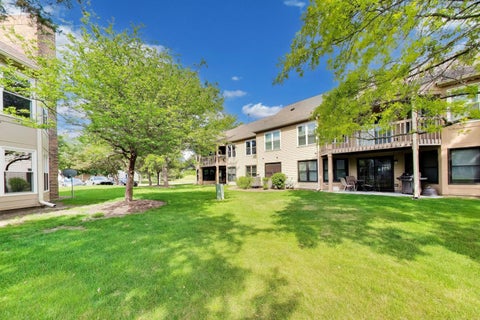 Tiny photo for 40 Willow Parkway #0, Buffalo Grove, IL 60089 (MLS # 12678838)