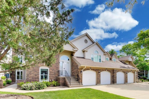 Tiny photo for 40 Willow Parkway #0, Buffalo Grove, IL 60089 (MLS # 12678838)