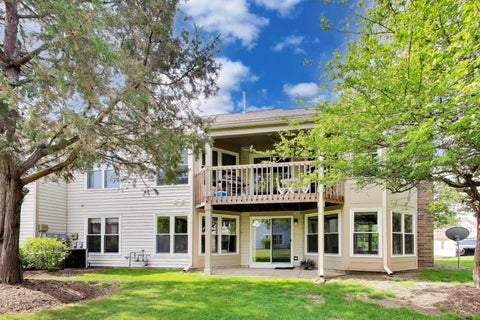 Tiny photo for 40 Willow Parkway #0, Buffalo Grove, IL 60089 (MLS # 12678838)