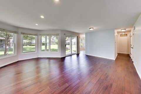 Tiny photo for 40 Willow Parkway #0, Buffalo Grove, IL 60089 (MLS # 12678838)