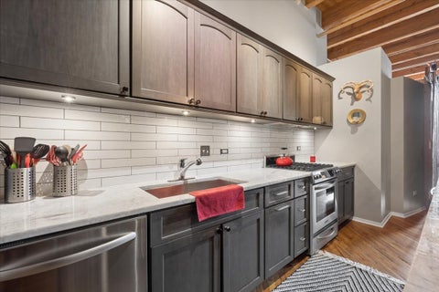 Tiny photo for 616 W FULTON Street #519, Chicago, IL 60661 (MLS # 12751805)
