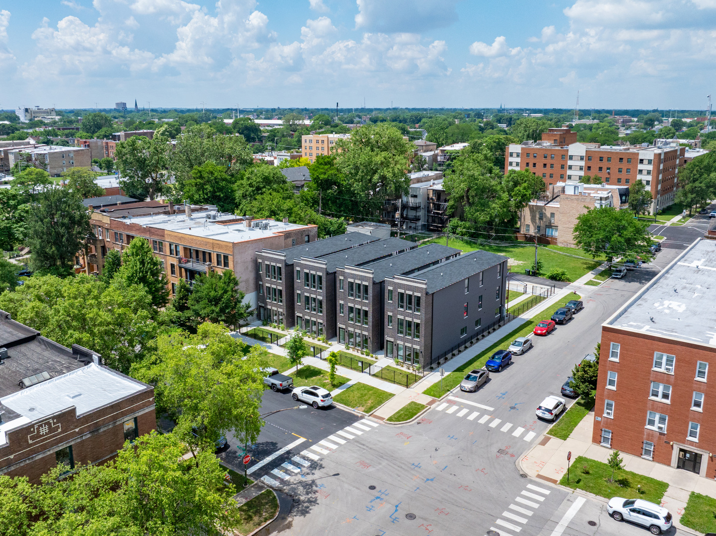 5004 S Prairie Avenue