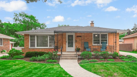 Photo of 17247 69th Avenue, Tinley Park, IL 60477 (MLS # 12762897)