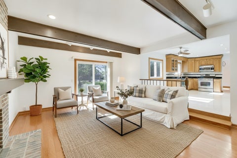 Tiny photo for 720 Dunhill Drive, Buffalo Grove, IL 60089 (MLS # 12761409)