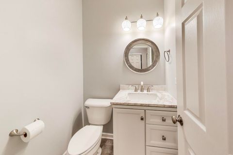 Tiny photo for 242 Remington Drive, St. Charles, IL 60175 (MLS # 12478207)