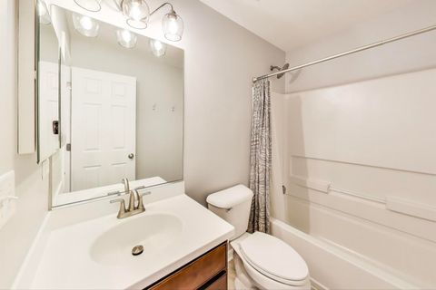 Tiny photo for 242 Remington Drive, St. Charles, IL 60175 (MLS # 12478207)