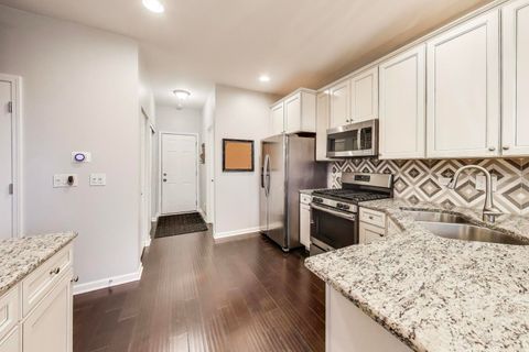 Tiny photo for 242 Remington Drive, St. Charles, IL 60175 (MLS # 12478207)