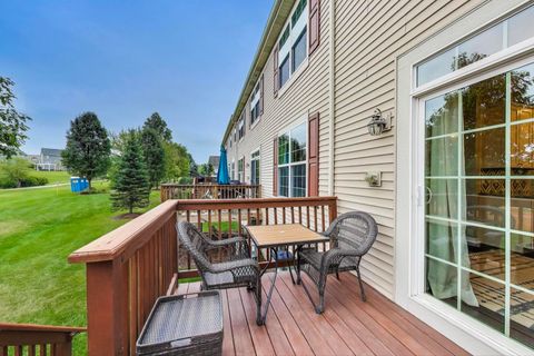 Tiny photo for 242 Remington Drive, St. Charles, IL 60175 (MLS # 12478207)