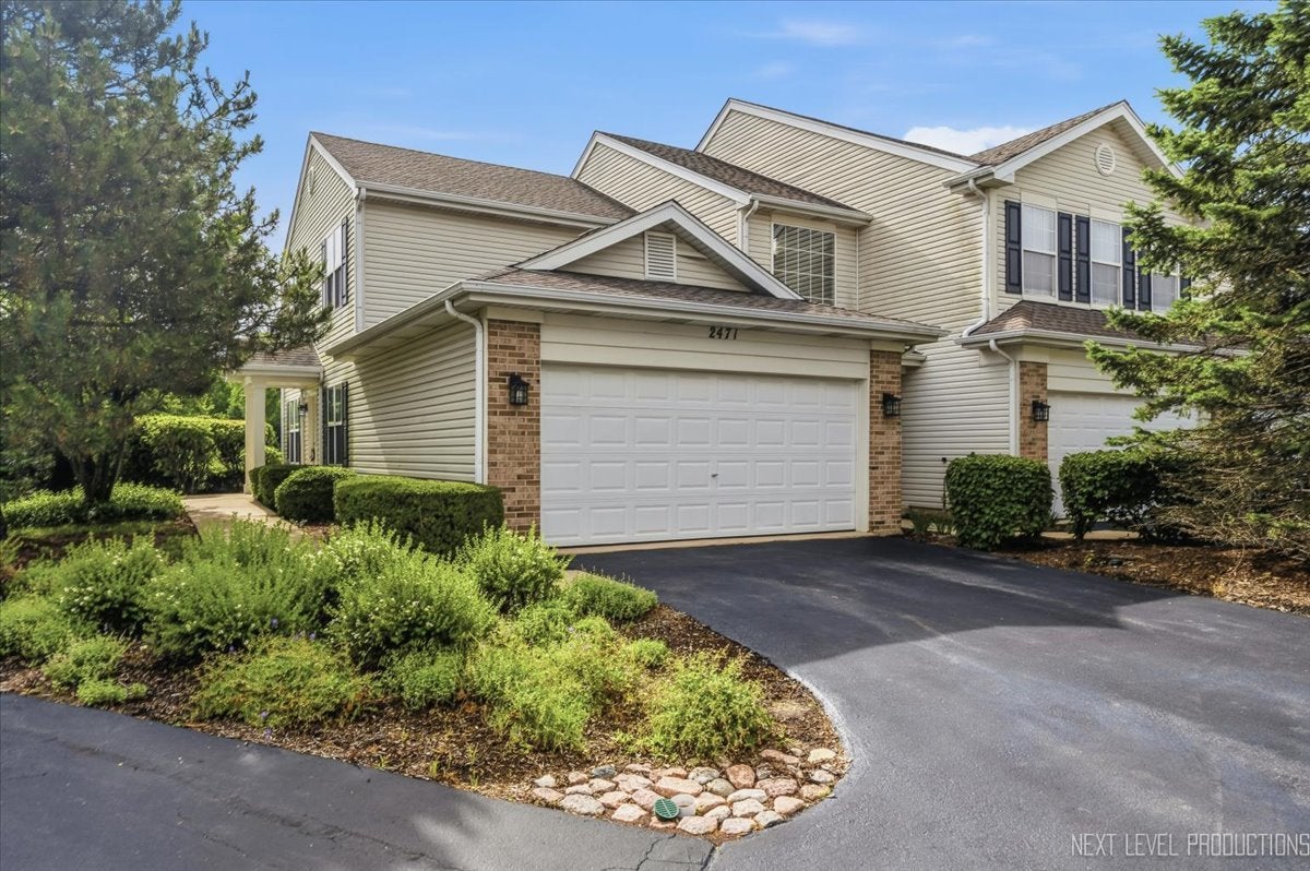 2471 Stoughton Circle 2471