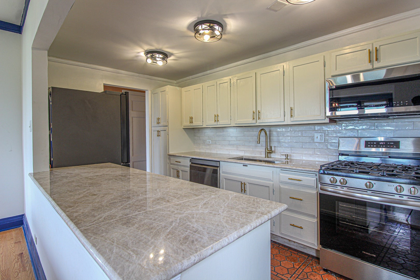 5300 S Shore Drive 59