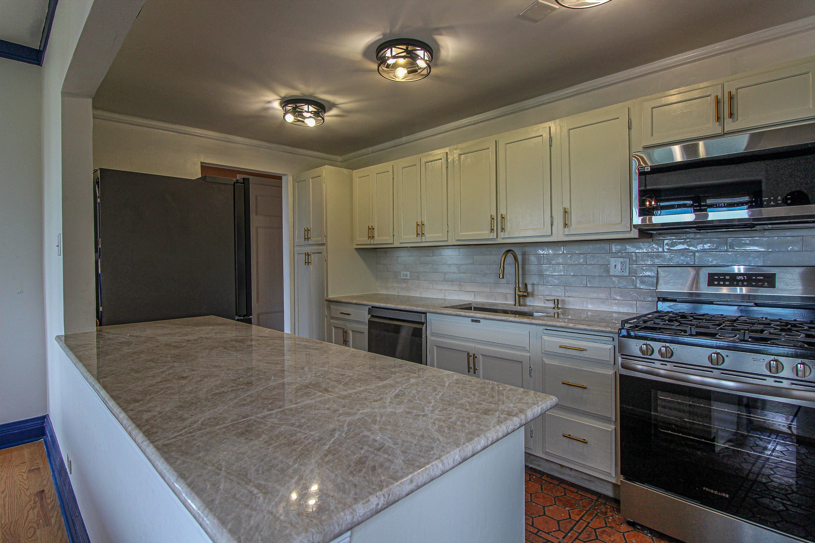 5300 S Shore Drive 59