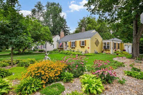 Photo of 812 Richards Street, Geneva, IL 60134 (MLS # 12723045)