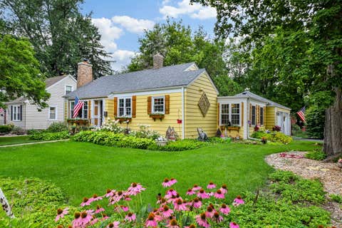 Tiny photo for 812 Richards Street, Geneva, IL 60134 (MLS # 12723045)