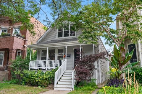 2426 W WINONA Street Chicago IL 60625