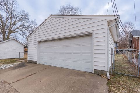 Tiny photo for 1012 W 16th Street, Davenport, IA 52804 (MLS # 12549292)
