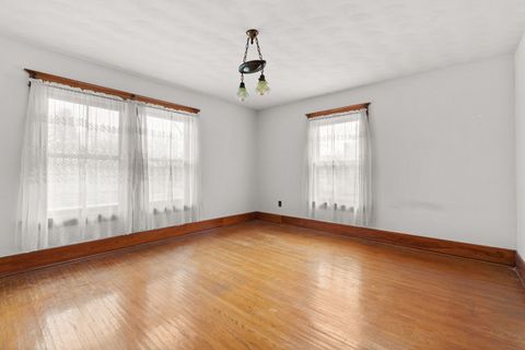 Tiny photo for 1012 W 16th Street, Davenport, IA 52804 (MLS # 12549292)