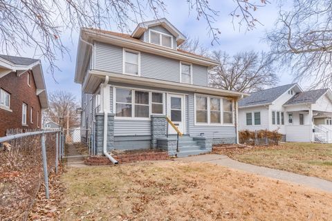 Tiny photo for 1012 W 16th Street, Davenport, IA 52804 (MLS # 12549292)