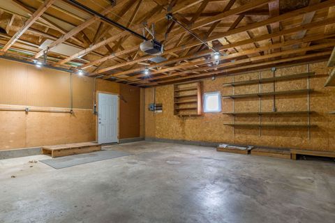 Tiny photo for 1012 W 16th Street, Davenport, IA 52804 (MLS # 12549292)