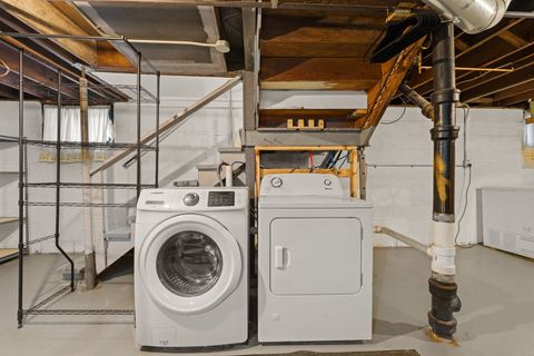 Tiny photo for 1012 W 16th Street, Davenport, IA 52804 (MLS # 12549292)