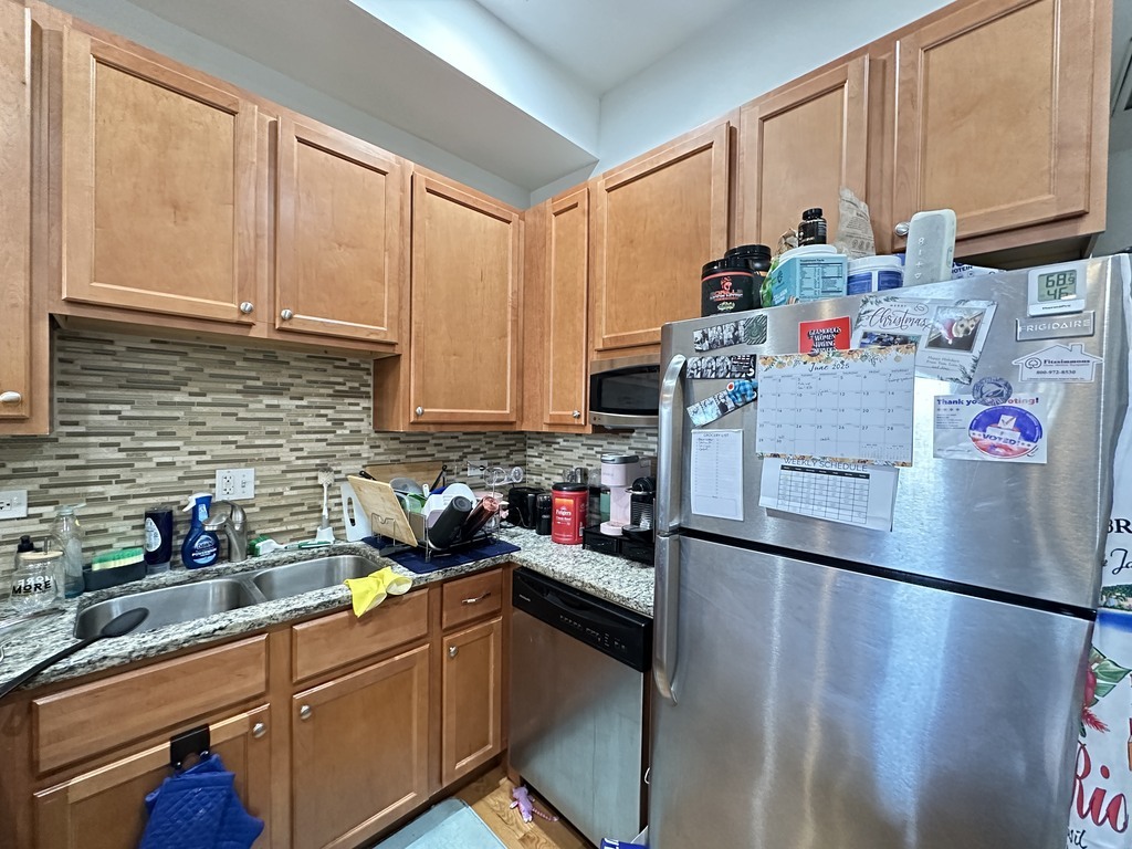 1406 W Superior Street 1R