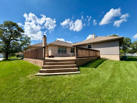 Tiny photo for 7632 Hanover Drive, Tinley Park, IL 60477 (MLS # 12461127)