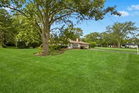 Tiny photo for 207 Tully Place, Prospect Heights, IL 60070 (MLS # 12765110)