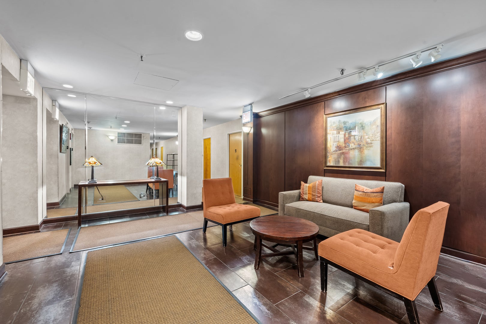 701 Forum Square 510