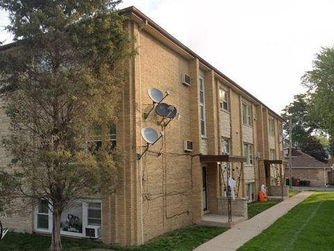 Photo of 3533 S Harlem Avenue #2M, Berwyn, IL 60402 (MLS # 12664643)