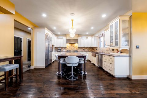 Tiny photo for 15520 113th Avenue, Orland Park, IL 60467 (MLS # 12579725)