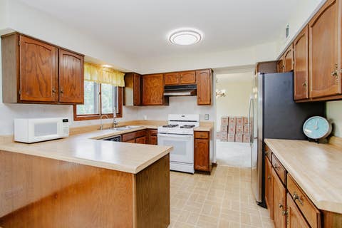 Tiny photo for 358 E Beech Drive, Schaumburg, IL 60193 (MLS # 12715504)