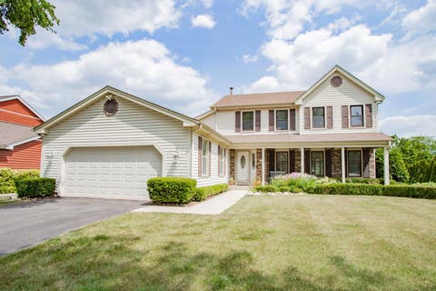 Photo of 358 E Beech Drive, Schaumburg, IL 60193 (MLS # 12715504)