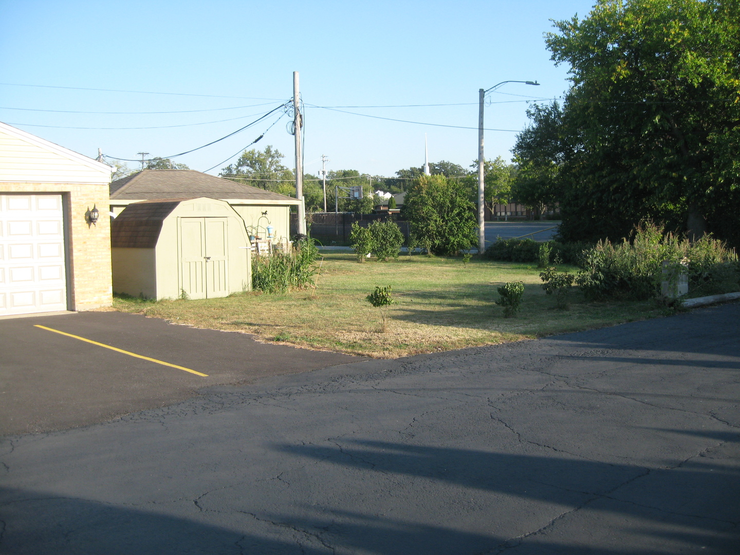 138 W Irving Park Road