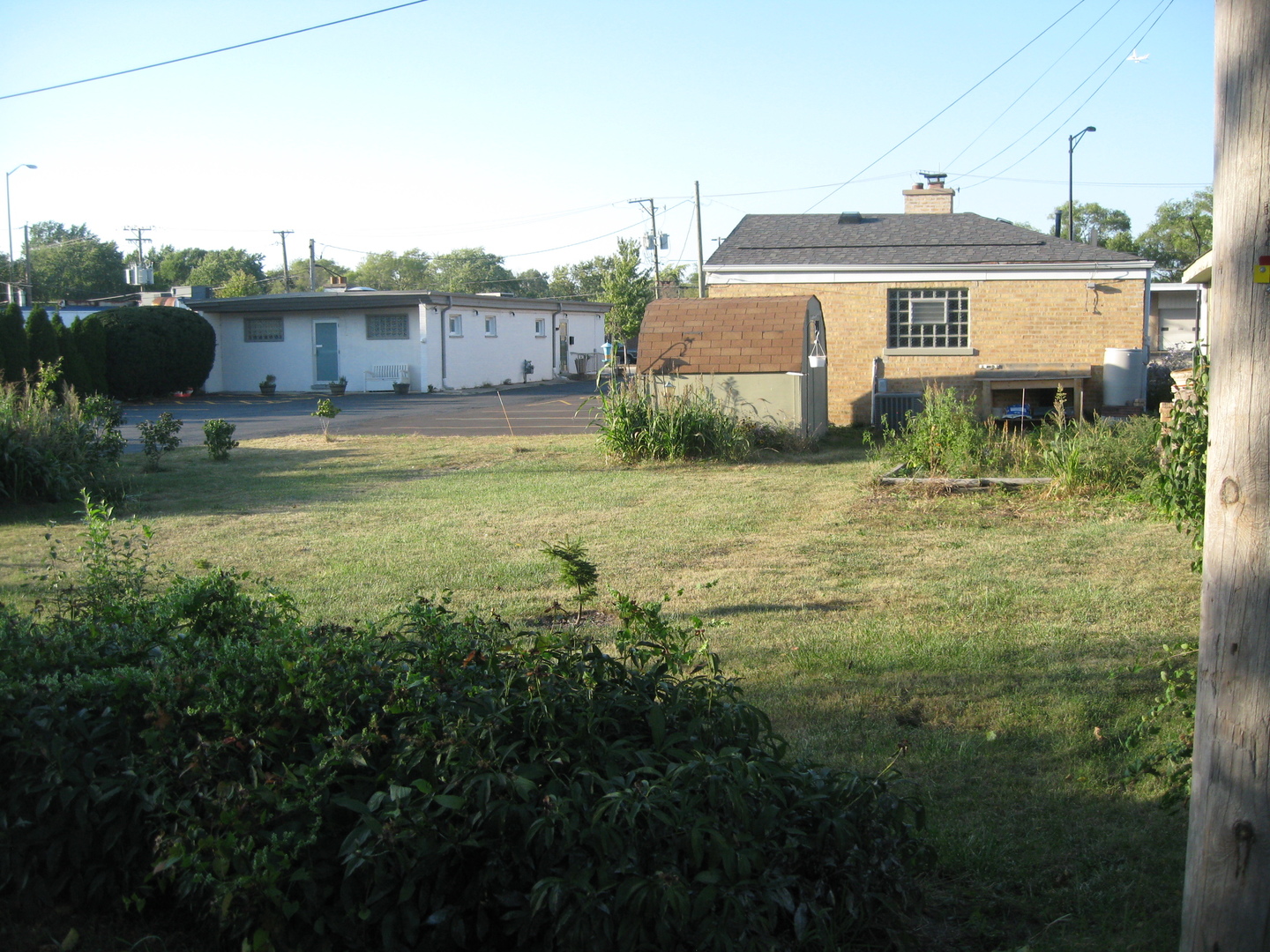 138 W Irving Park Road