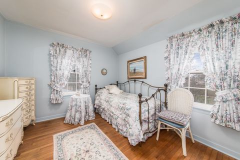 Tiny photo for 829 Hastings Street, Park Ridge, IL 60068 (MLS # 12490684)