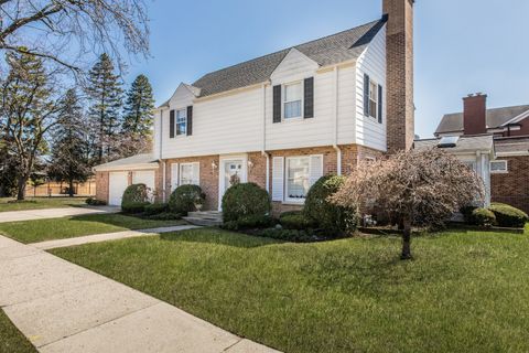 Tiny photo for 829 Hastings Street, Park Ridge, IL 60068 (MLS # 12490684)