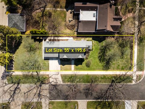 Tiny photo for 829 Hastings Street, Park Ridge, IL 60068 (MLS # 12490684)