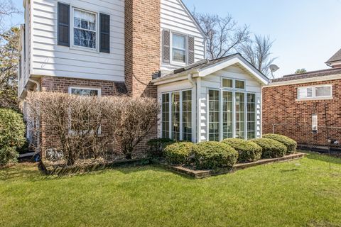 Tiny photo for 829 Hastings Street, Park Ridge, IL 60068 (MLS # 12490684)