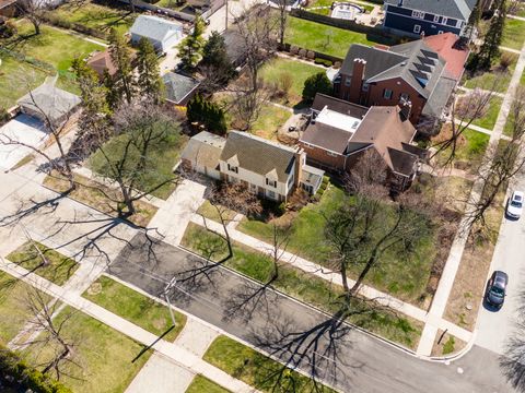 Tiny photo for 829 Hastings Street, Park Ridge, IL 60068 (MLS # 12490684)