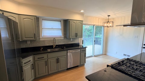 Tiny photo for 16067 SCHOOL Street, South Holland, IL 60473 (MLS # 12682846)